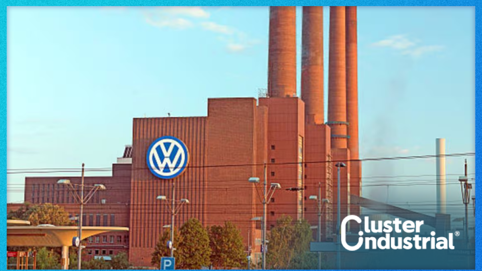 Cluster Industrial - Volkswagen reducirá salarios de directivos en más de 300 MDE hasta 2030