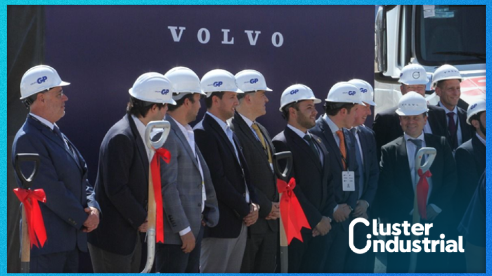 Cluster Industrial - Volvo inicia una nueva era en Nuevo León: primera piedra de su planta armadora de camiones