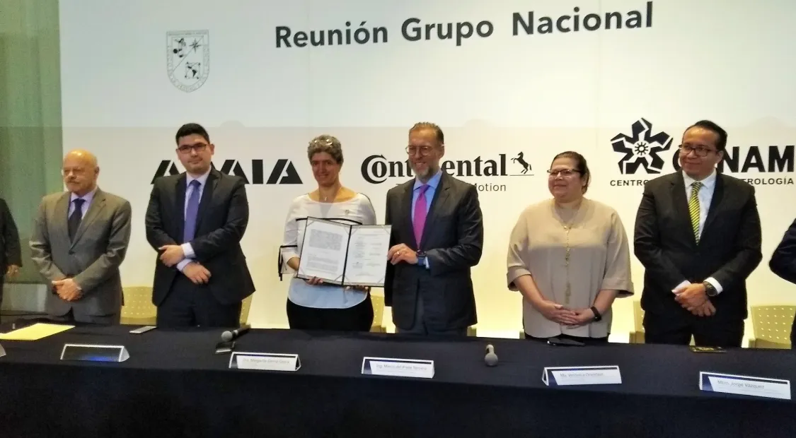 Impulsarán desarrollo e innovación de la industria automotriz en México