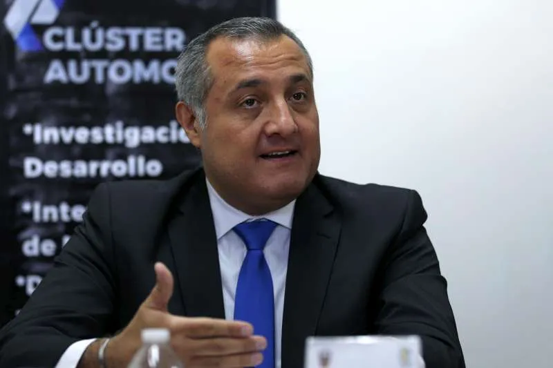 Cluster automotriz de jalisco y cucei firman acuerdo