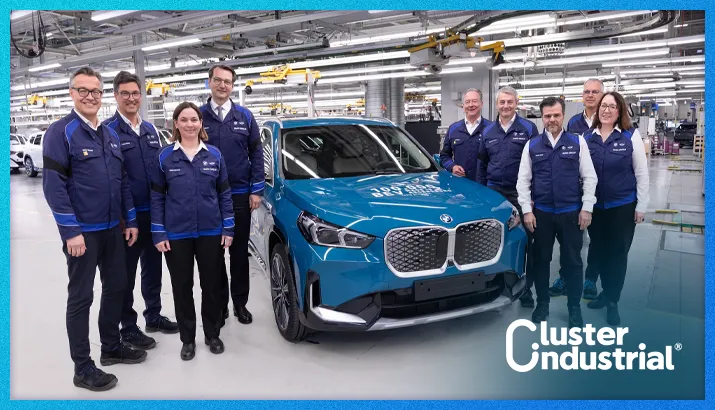 BMW Planta Regensburg celebra 100,000 vehículos eléctricos producidos en 2024