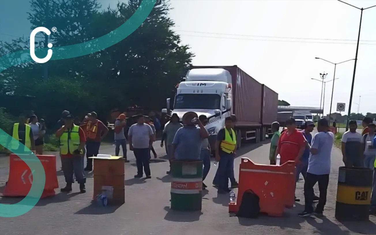Transportistas levantan bloqueo en el Puerto de Lázaro Cárdenas tras acuerdo con Asipona